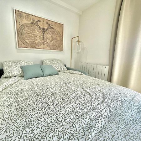 Apartament Studio Avec Terrasse - Centre Historique Caen Zewnętrze zdjęcie